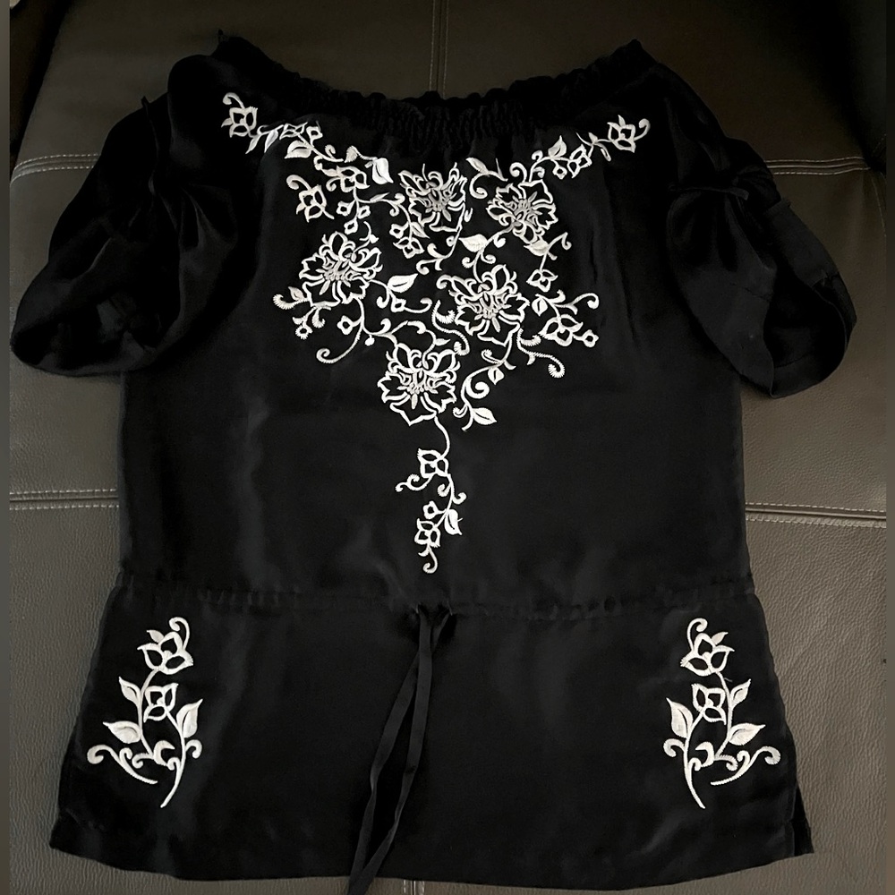 White House Black Market Tunic Top